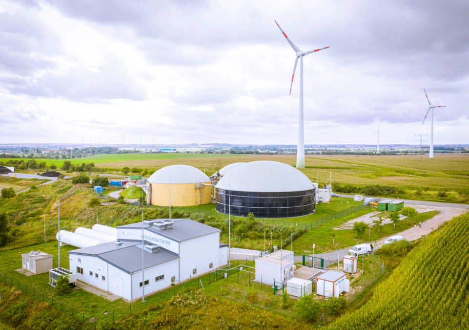 Enertrag_Hybridkraftwerk_Luftbild_04.jpg
